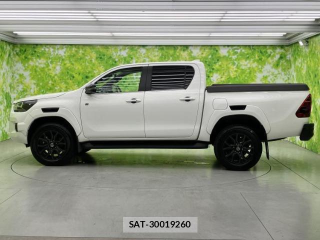 Toyota HILUX 2023-10 8878181-1