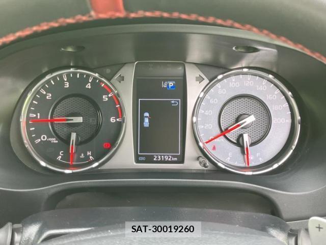 Toyota HILUX 2023-10 8878181-12