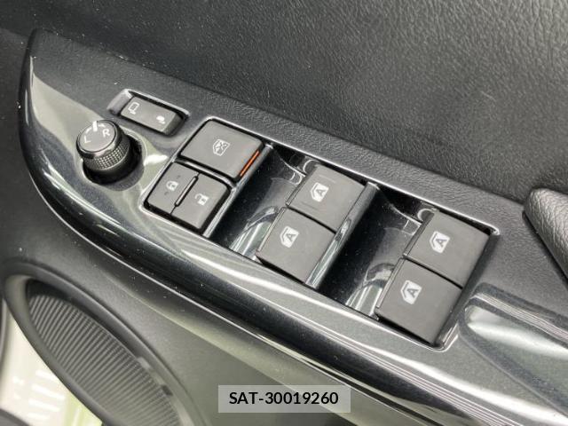 Toyota HILUX 2023-10 8878181-7