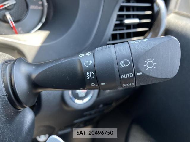 Toyota HILUX 2023-07 8878194-14