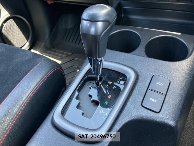 Toyota HILUX 2023-07 8878194-16