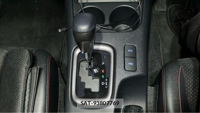 Toyota HILUX 2024-07 8877155-13