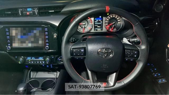 Toyota HILUX 2024-07 8877155-15