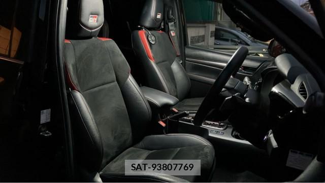 Toyota HILUX 2024-07 8877155-4