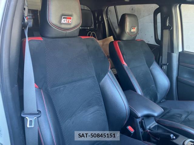 Toyota HILUX 2022-03 8877536-10