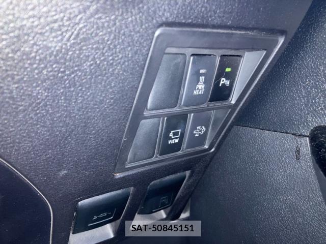 Toyota HILUX 2022-03 8877536-16