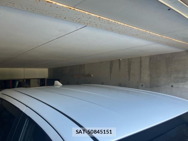 Toyota HILUX 2022-03 8877536-3