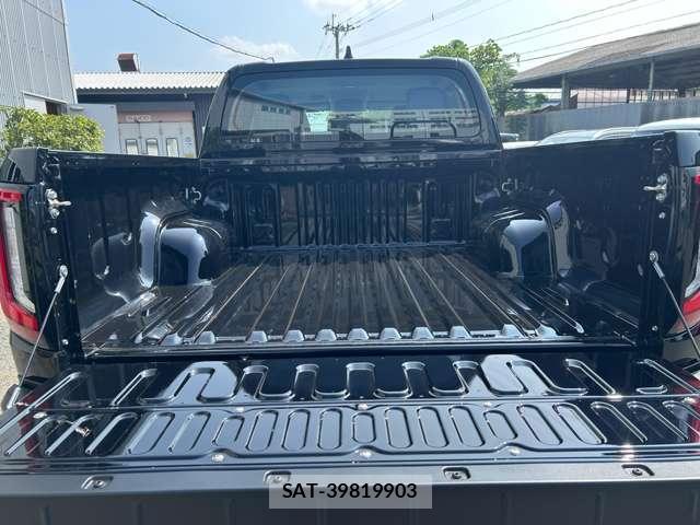 Toyota HILUX 2026-09 8877635-6