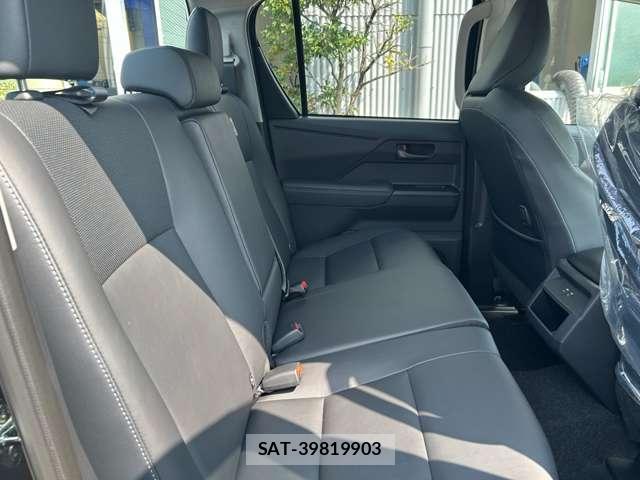 Toyota HILUX 2026-09 8877635-8