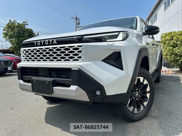 Toyota HILUX 2026-08 8877637-0