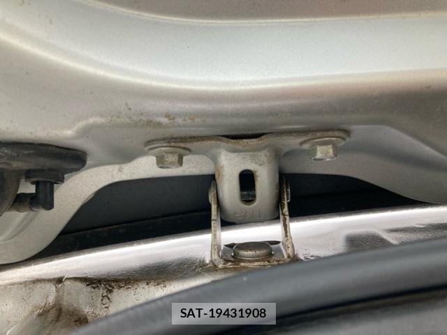 Honda INSIGHT EXCLUSIVE 2012-01 8876041-10