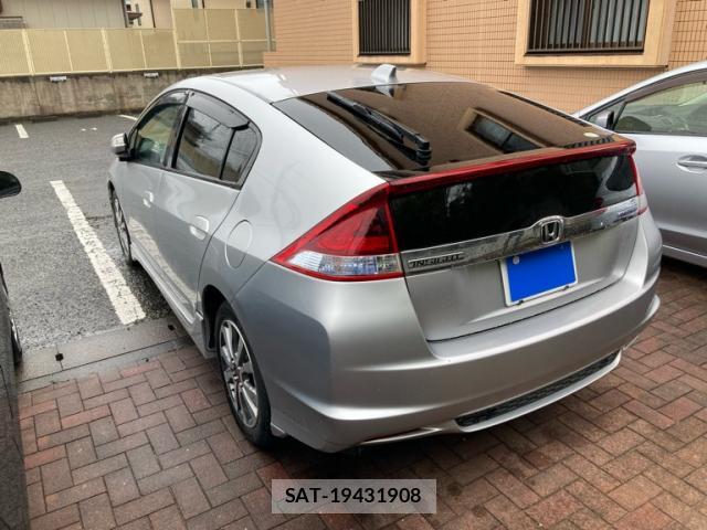 Honda INSIGHT EXCLUSIVE 2012-01 8876041-13
