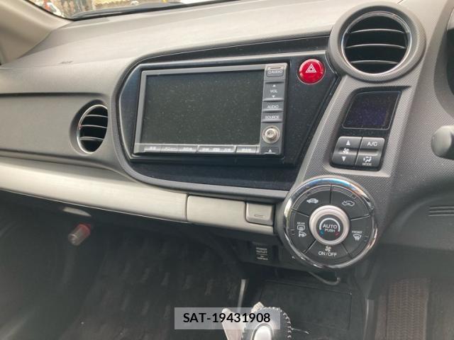 Honda INSIGHT EXCLUSIVE 2012-01 8876041-16