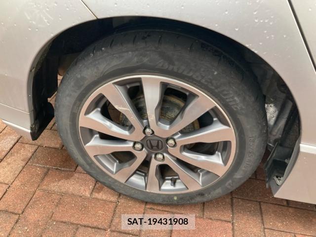 Honda INSIGHT EXCLUSIVE 2012-01 8876041-3