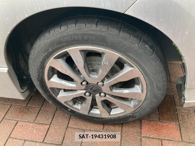 Honda INSIGHT EXCLUSIVE 2012-01 8876041-4