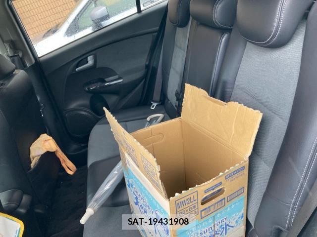 Honda INSIGHT EXCLUSIVE 2012-01 8876041-7