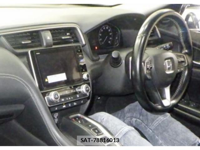 Honda INSIGHT 2021-10 8877664-2