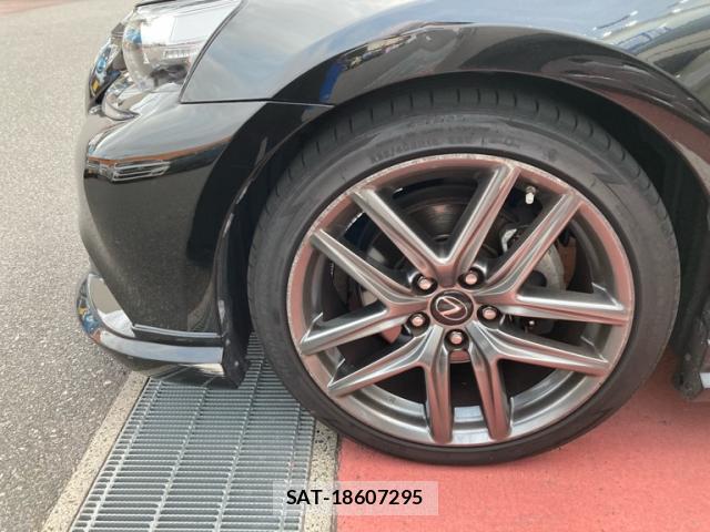 Lexus IS 2014-11 8876539-3
