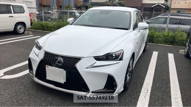 Lexus IS 2018-05 8877143-0