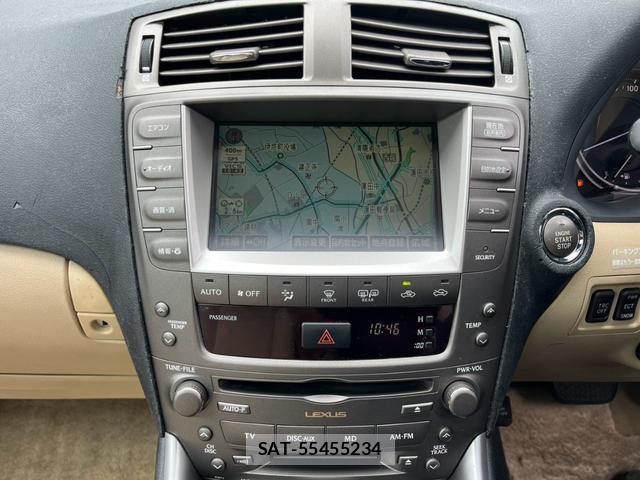 Lexus IS 2005-10 8877467-2