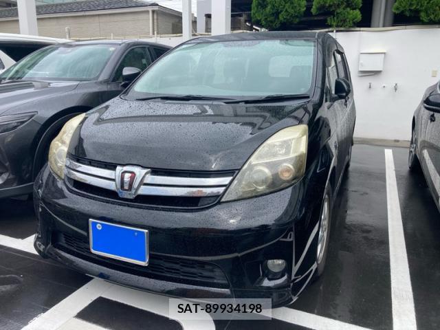Toyota ISIS 2011-07 8877408-0