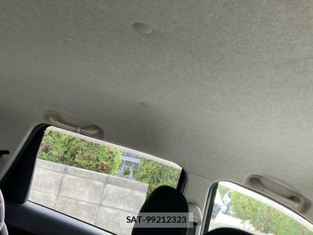 Toyota IST 2005-09 8876567-10