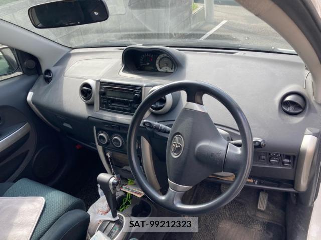 Toyota IST 2005-09 8876567-11