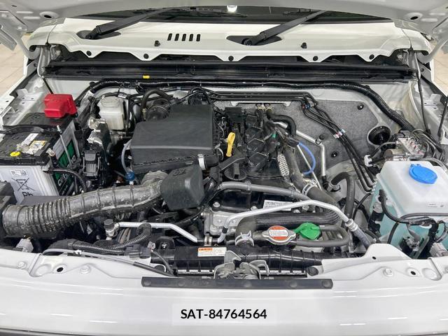 Suzuki JIMNY 2025-10 8876667-17