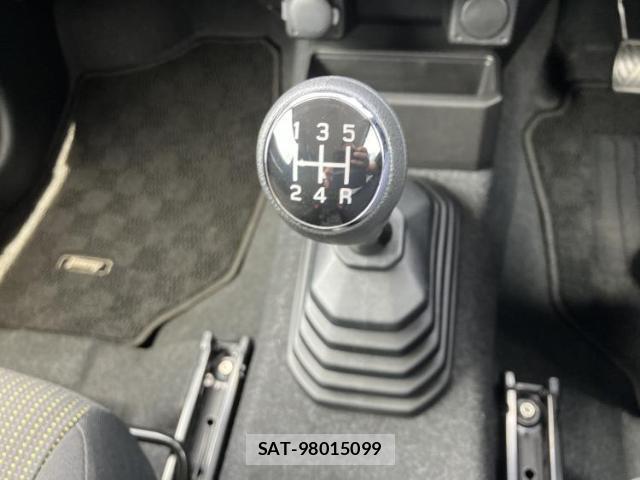 Suzuki JIMNY 2023-10 8875974-16