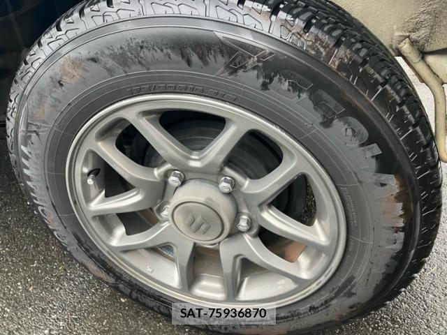 Suzuki JIMNY 2018-09 8876697-4