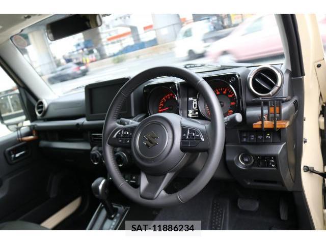 Suzuki JIMNY 2025-04 8876776-2