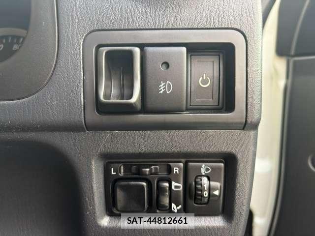 Suzuki JIMNY 2007-12 8877072-13