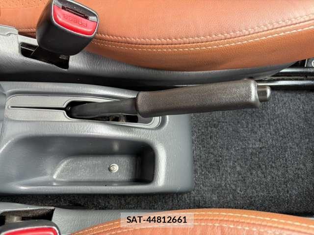 Suzuki JIMNY 2007-12 8877072-16