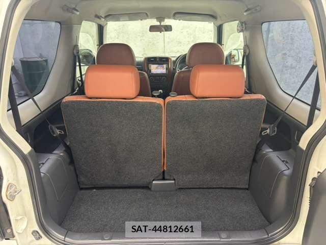 Suzuki JIMNY 2007-12 8877072-17