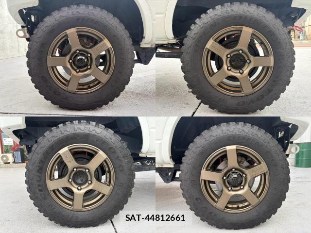 Suzuki JIMNY 2007-12 8877072-18