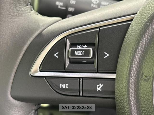 Suzuki JIMNY 2025-11 8877210-12