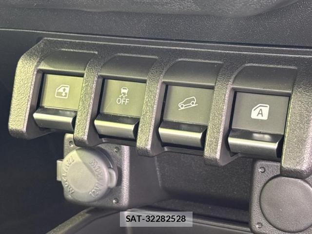 Suzuki JIMNY 2025-11 8877210-16