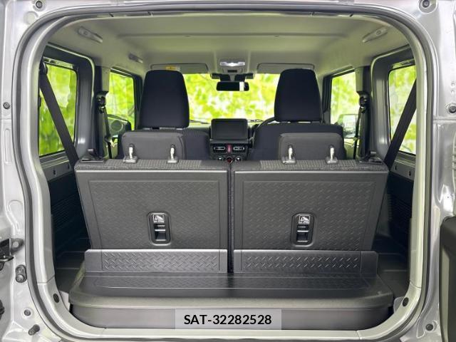 Suzuki JIMNY 2025-11 8877210-7