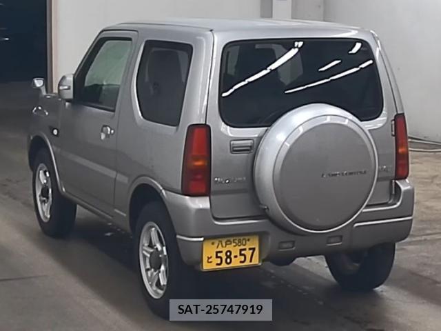Suzuki JIMNY 2018-01 8877745-1