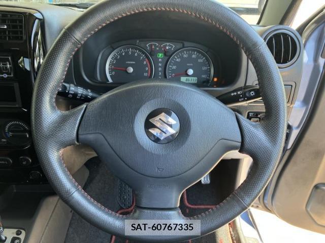 Suzuki JIMNY 2012-10 8878160-10