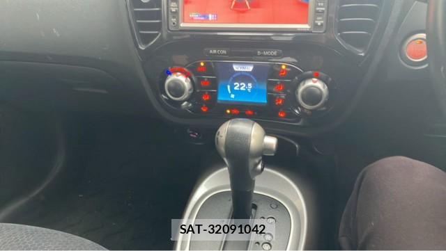 Nissan JUKE 2010-07 8877185-14