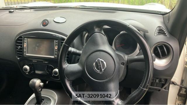 Nissan JUKE 2010-07 8877185-16