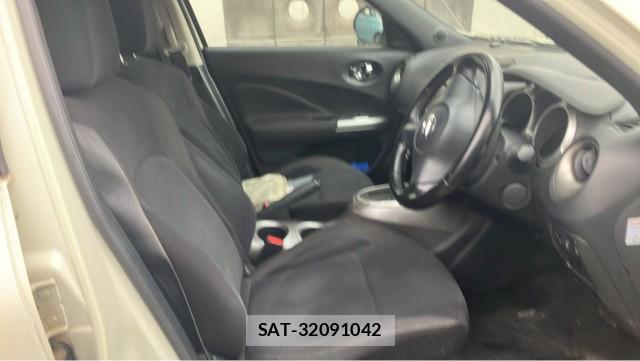 Nissan JUKE 2010-07 8877185-5