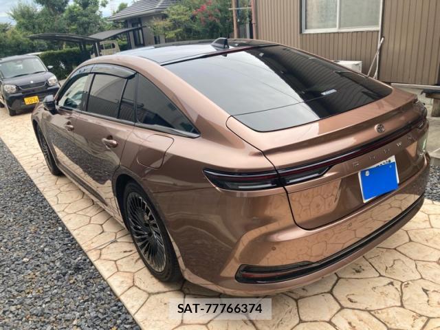 Toyota KLUGER HYBRID 2024-11 8876389-13