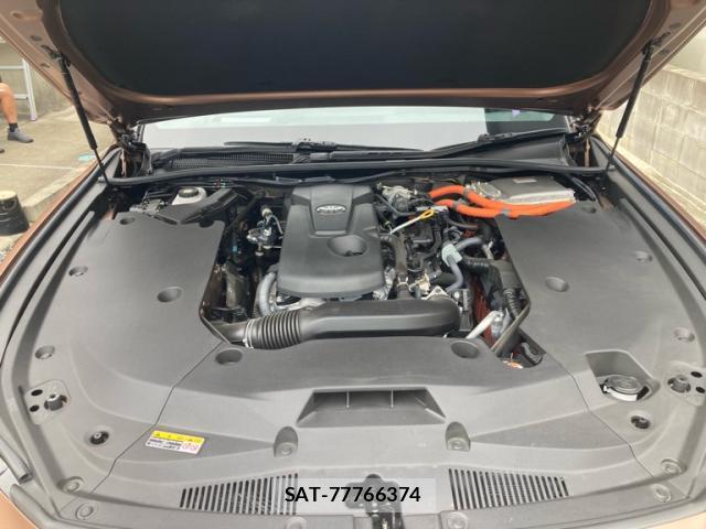 Toyota KLUGER HYBRID 2024-11 8876389-18