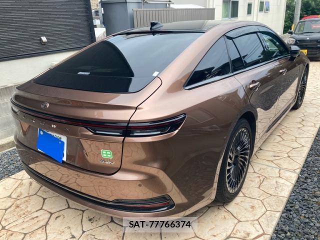 Toyota KLUGER HYBRID 2024-11 8876389-2