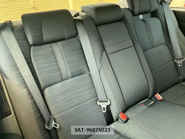 Toyota KLUGER HYBRID 2015-11 8876395-14