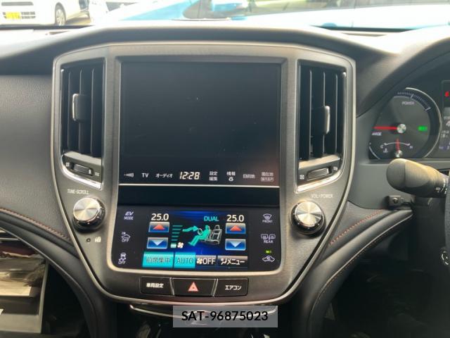Toyota KLUGER HYBRID 2015-11 8876395-19