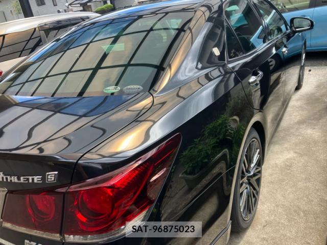 Toyota KLUGER HYBRID 2015-11 8876395-2