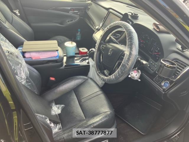 Toyota KLUGER HYBRID 2015-12 8876454-10